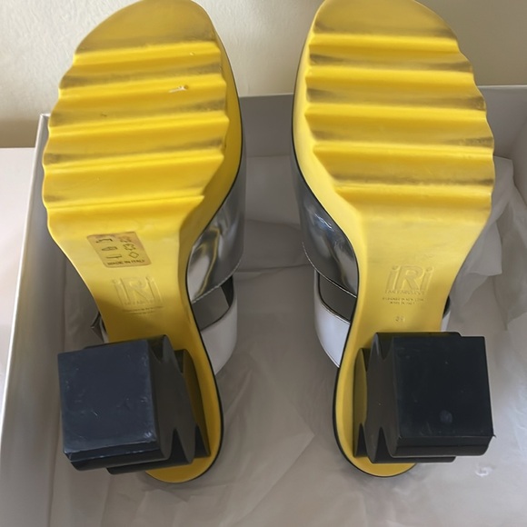 iRi Patent Leather silver, yellow and black Colorblock Mules size 39 shoe bag - Picture 11 of 11